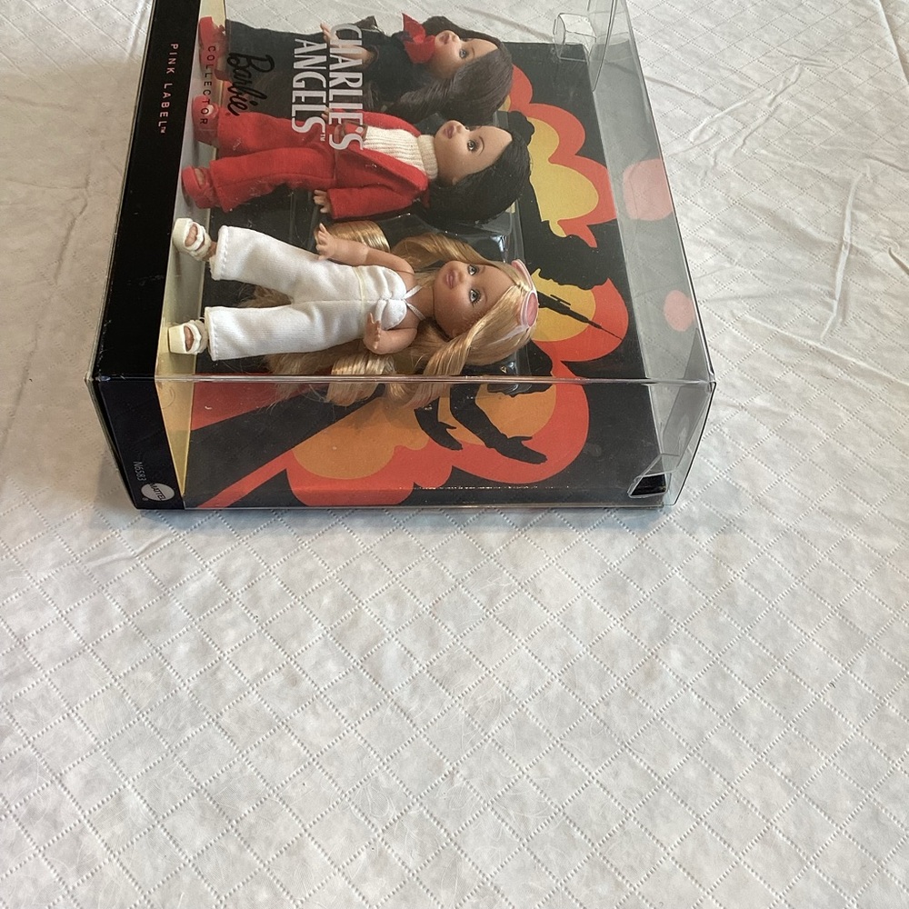 Barbie Collector’s Kelly Doll Charlie’s Angels Kelly Dolls Pink Label NIB NEW - Picture 6 of 7